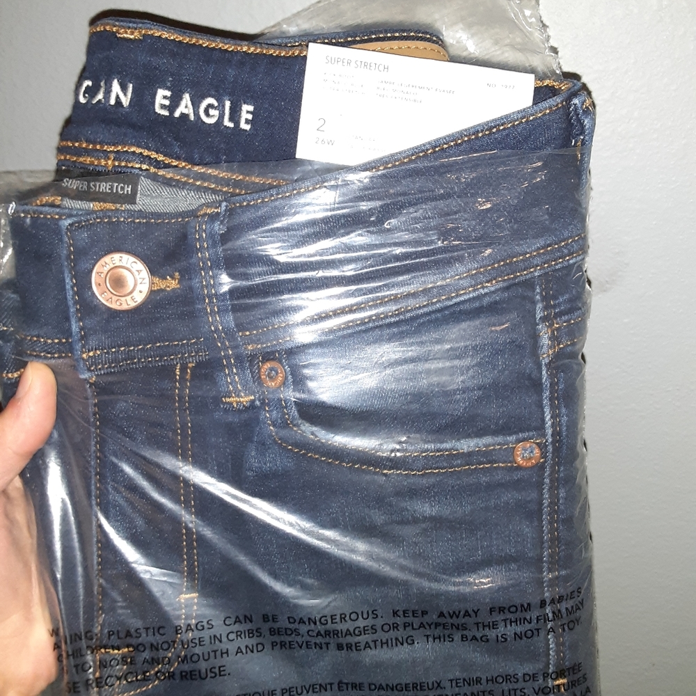 2 pair NWT American eagle jeans